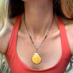 Sunrise shell necklace
